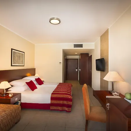 Отель Valamar Adria 4*