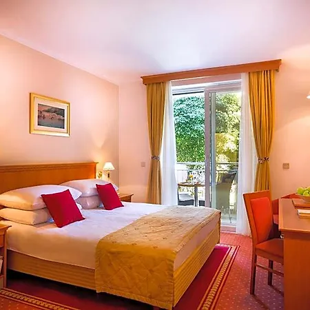 Valamar Adria Hotel
