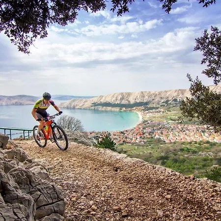 מלון Valamar Adria