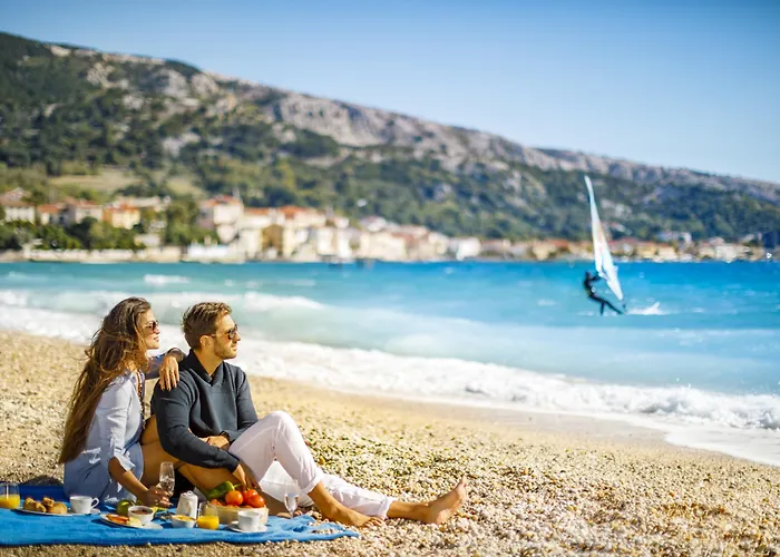 Valamar Adria 4* באסקה