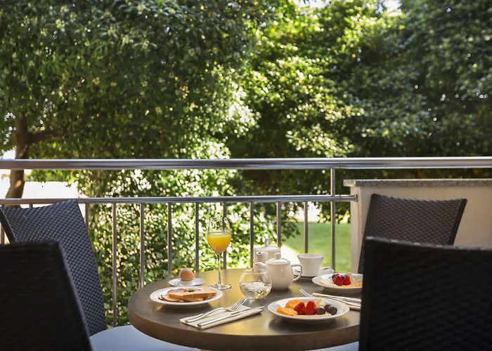 מלון Valamar Adria 4*