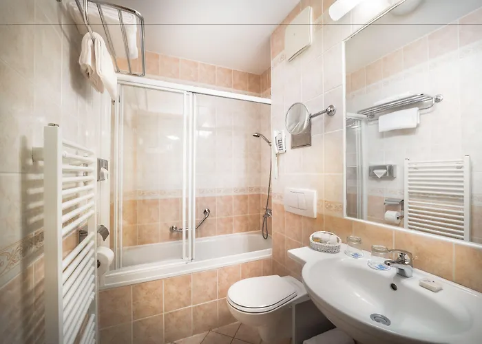 Valamar Adria מלון