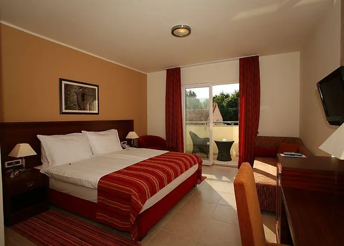 Valamar Adria מלון