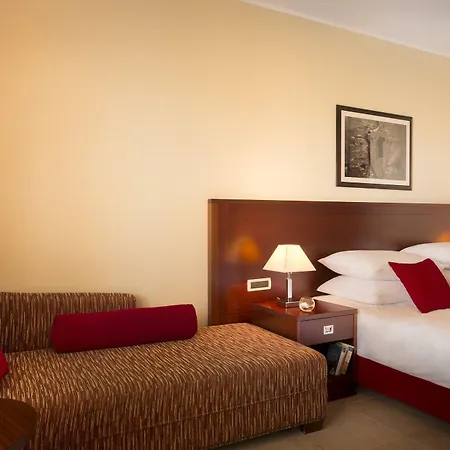Valamar Adria Szálloda Baška