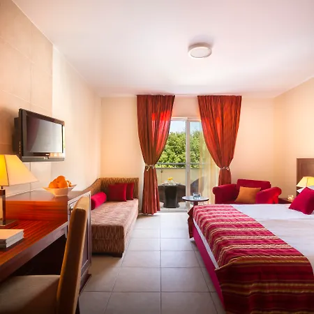 Valamar Adria Szálloda Baška