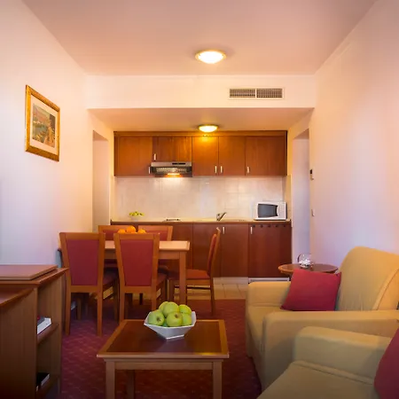Szálloda Valamar Adria