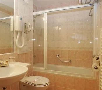 Szálloda Valamar Adria